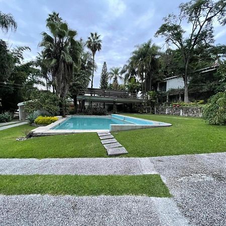 Auto Hotel Jardines De Amatitlan Куернавака Екстериор снимка