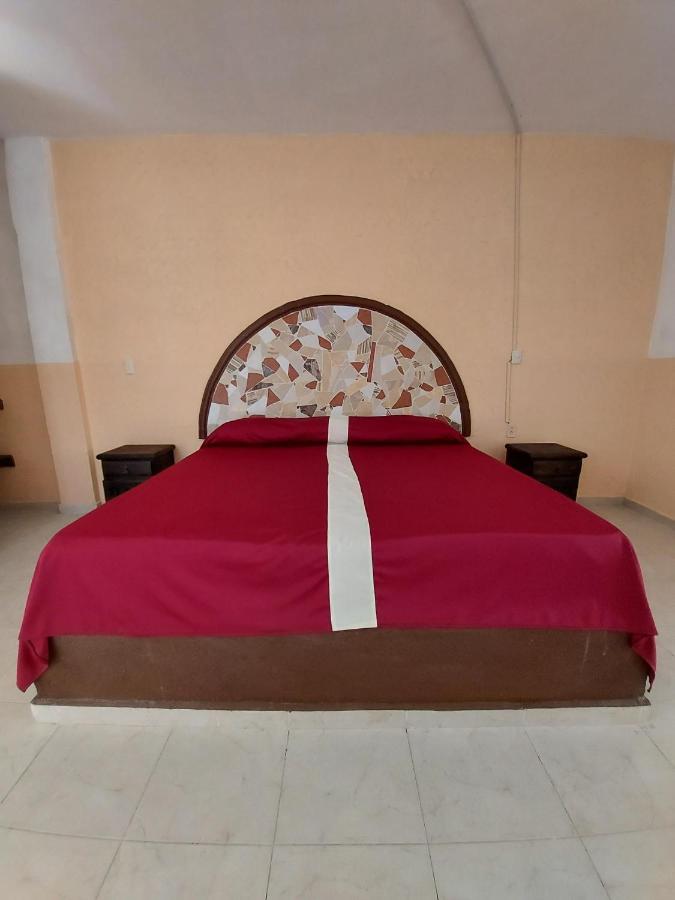 Auto Hotel Jardines De Amatitlan Куернавака Екстериор снимка